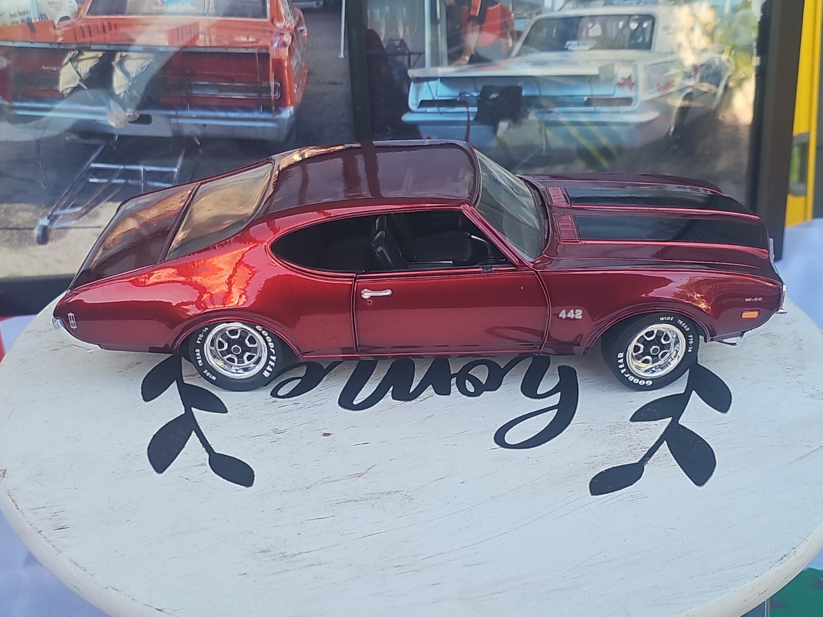 ERTL American Muscle 2 GRAND Series Diecast 1969 Olds 442 W-30 Red W/ Black 1/18