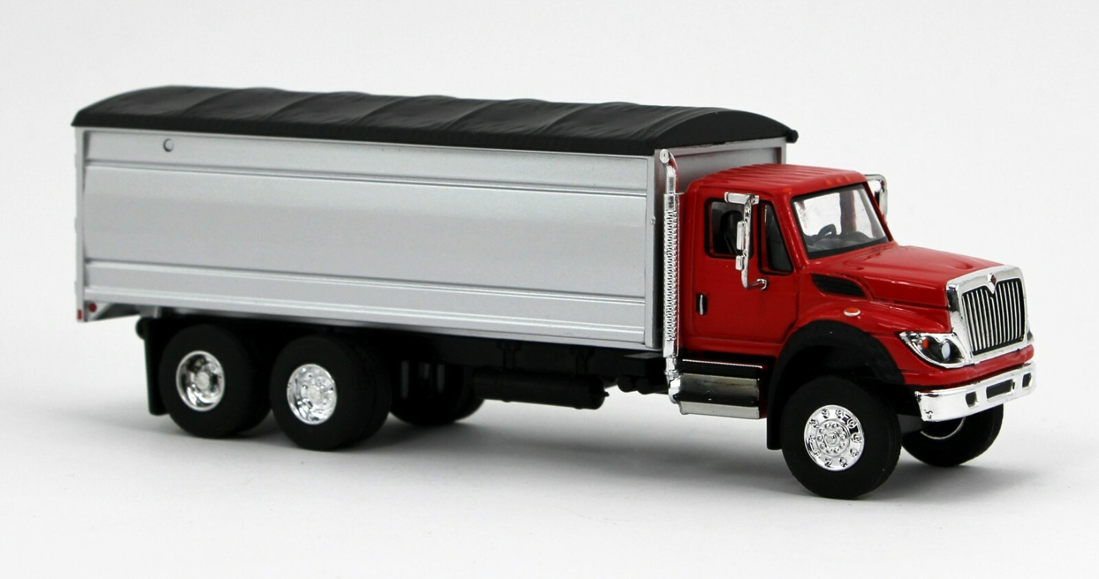 2022 GREENLIGHT 1:64 INTERNATIONAL WORKSTAR *GRAIN TRUCK* Red & Silver *NIP*