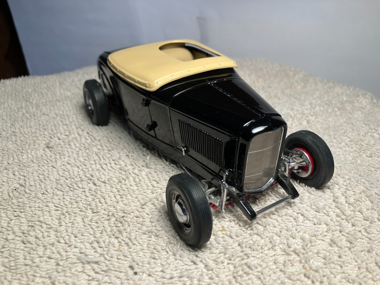 Danbury Mint 1/24 1932 Ford Deuce Highboy