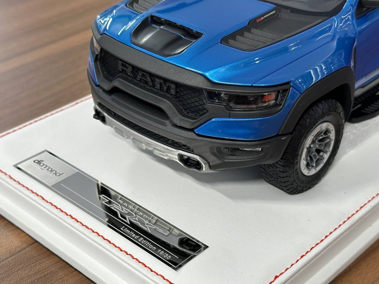 Dodge Ram TRX 1500 by Diamand – Blue – Ltd. Collector Car [1:18 Resin – 40 pcs]