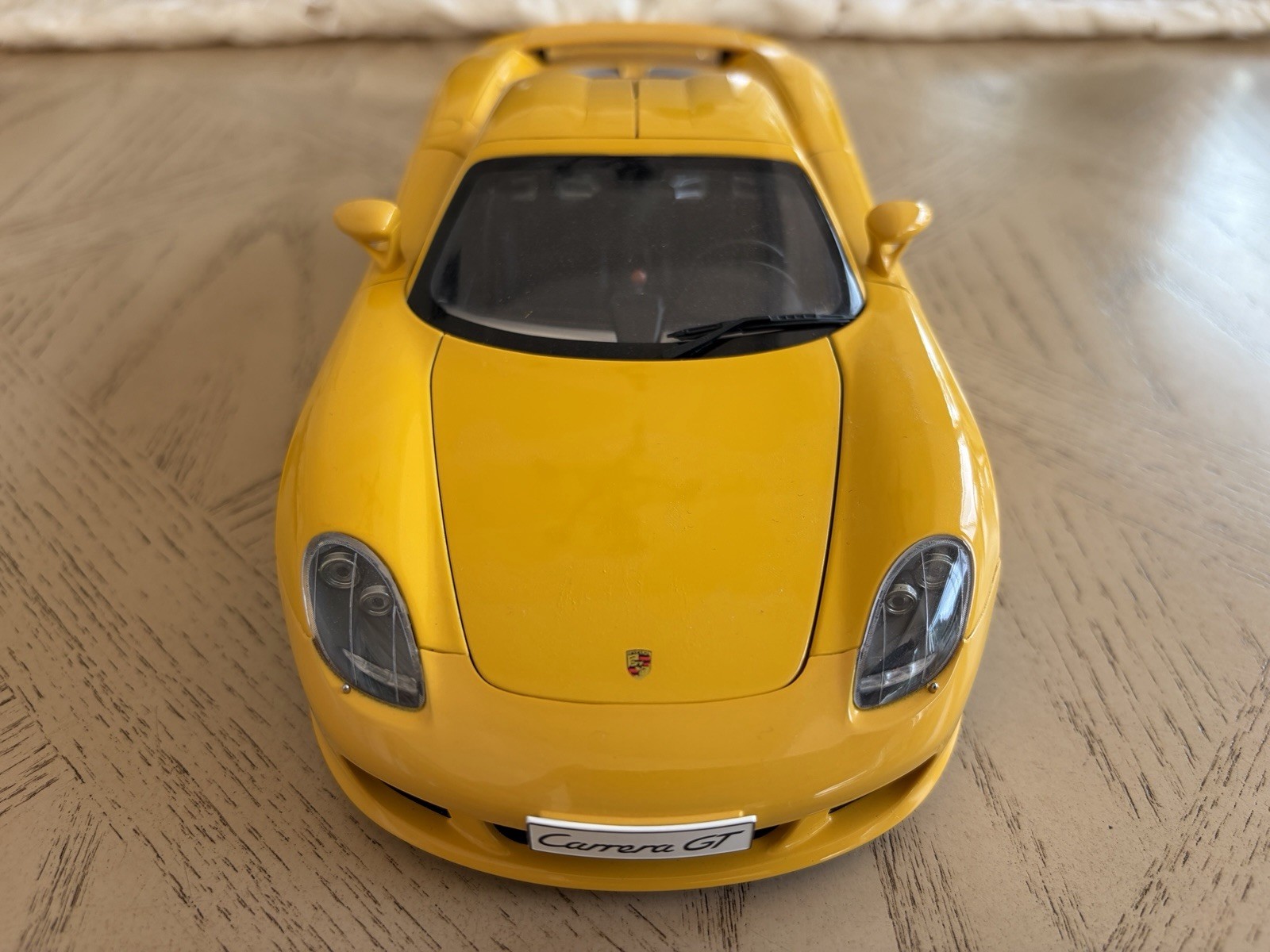AUTOart Porsche Carrera GT 1:18 VERY RARE Yellow