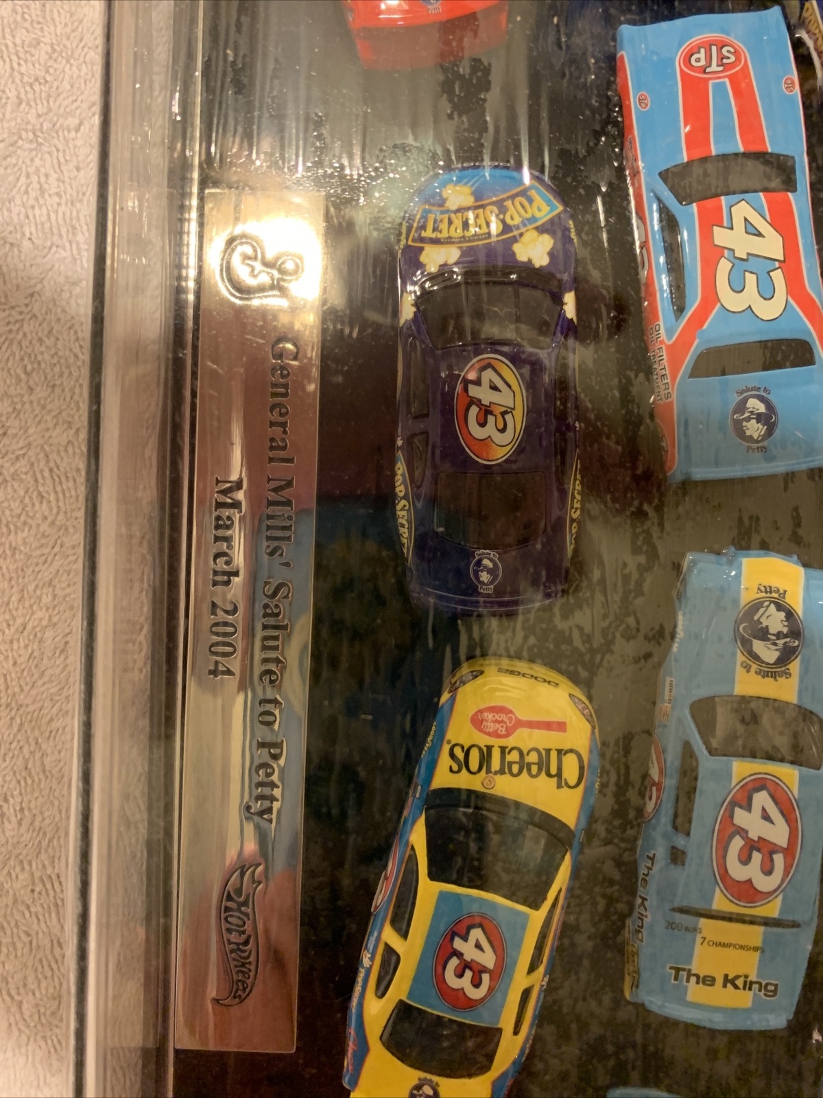 Richard Petty Hot Wheels Autographed General Mills salute to petty March 2004