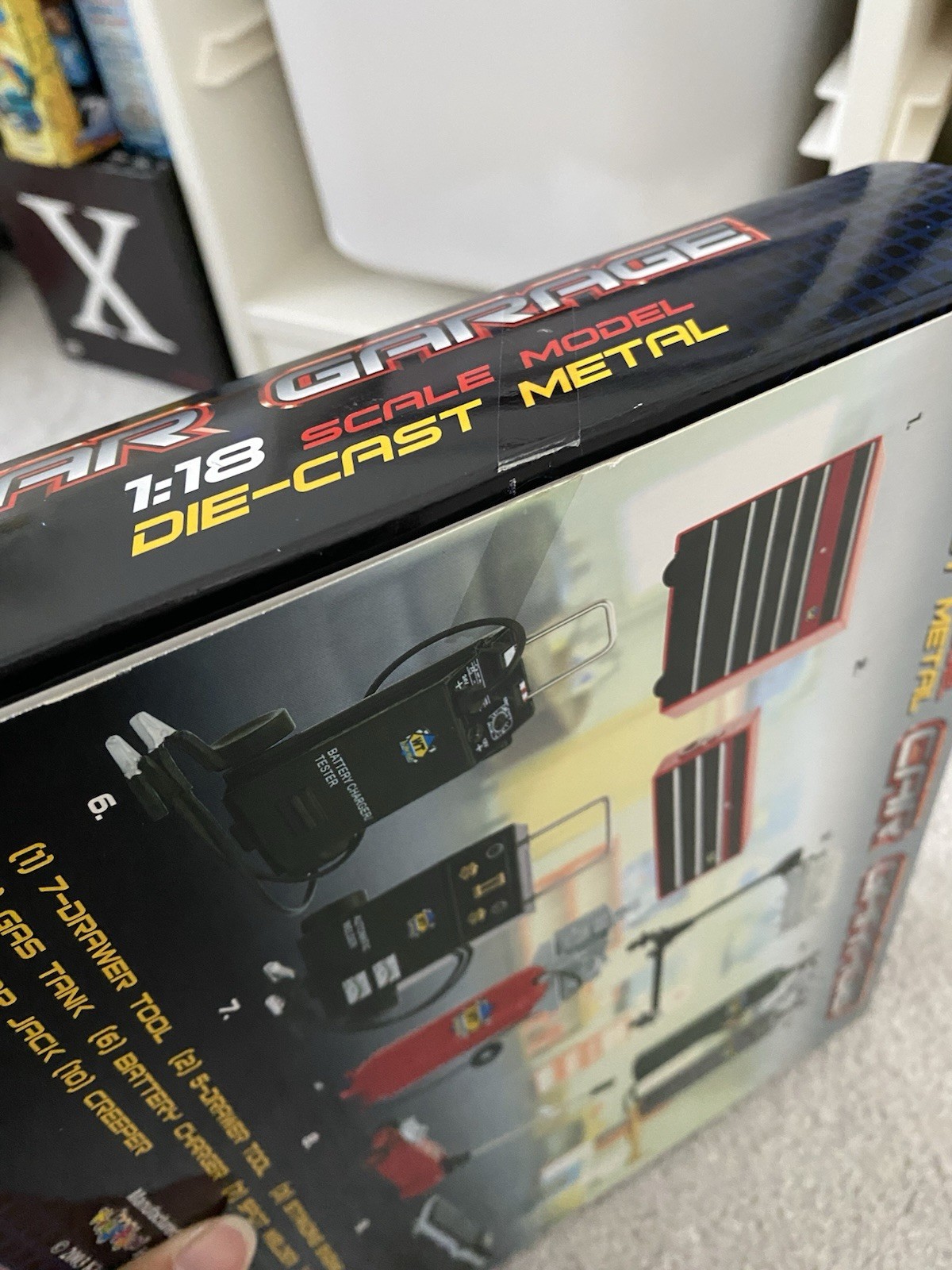 WT Garage 1:18 Die Cast Car Garage (Vintage 2003 Kintoy Die-Casting)