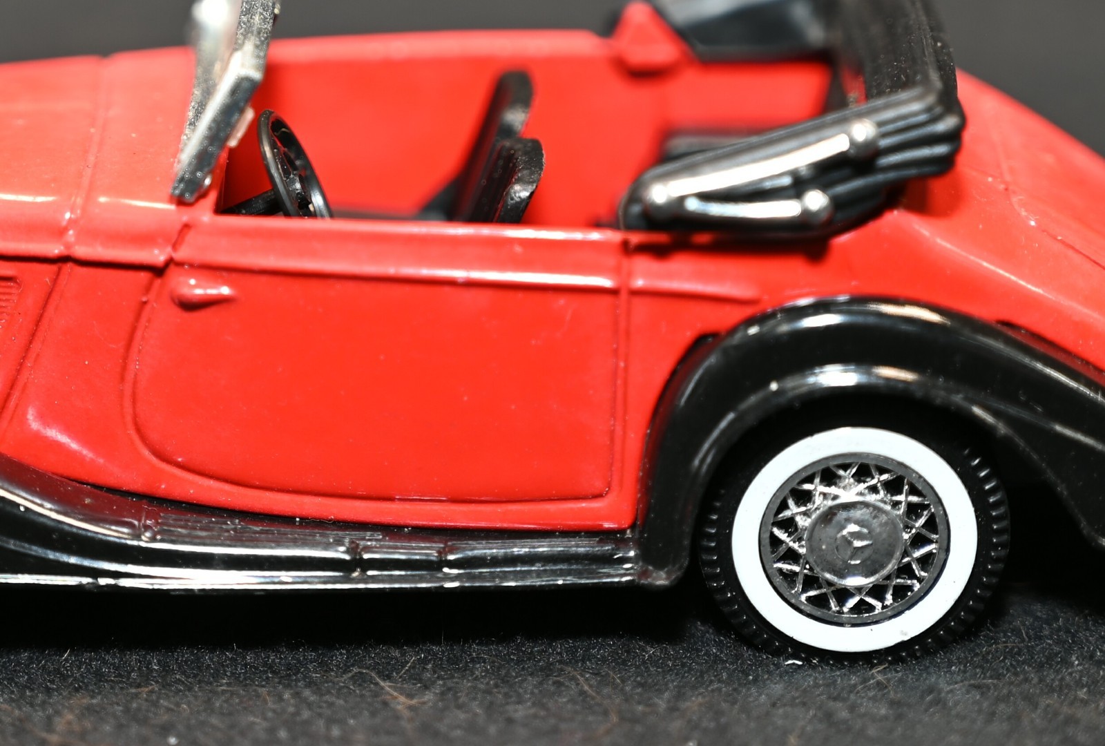 Solido Age d’Or 1:43 Mercedes-Benz 540K Cabriolet Red/Black #4086 Made in France