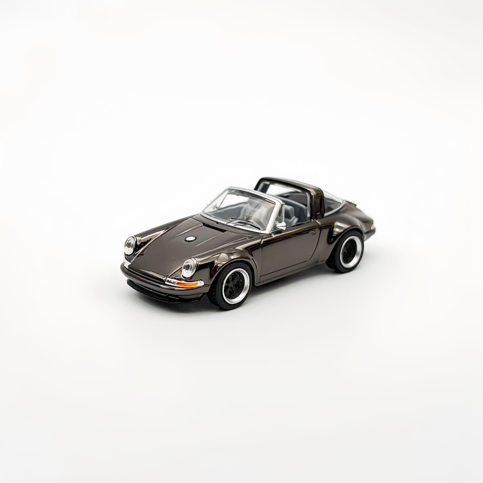 Pop Race 1:64 Porsche Singer Targa Dark Chrome – PRDC001