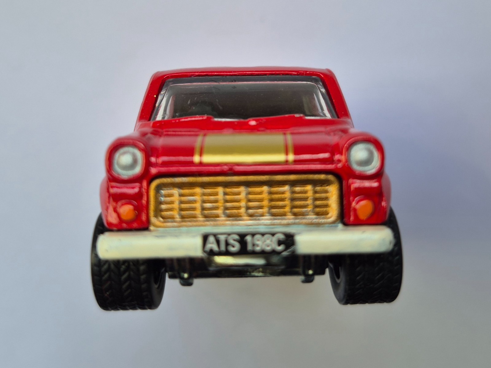 Hot Wheels Ford Transit Supervan 1 – Alan Mann CUSTOM.