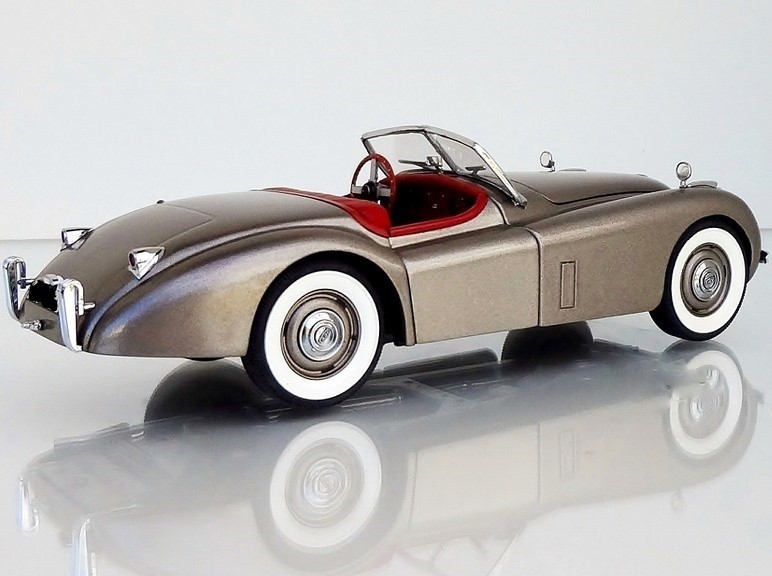Jaguar Race Car Racing Le Mans Racer1 24Vintage Custom Built18Metal Body12Model