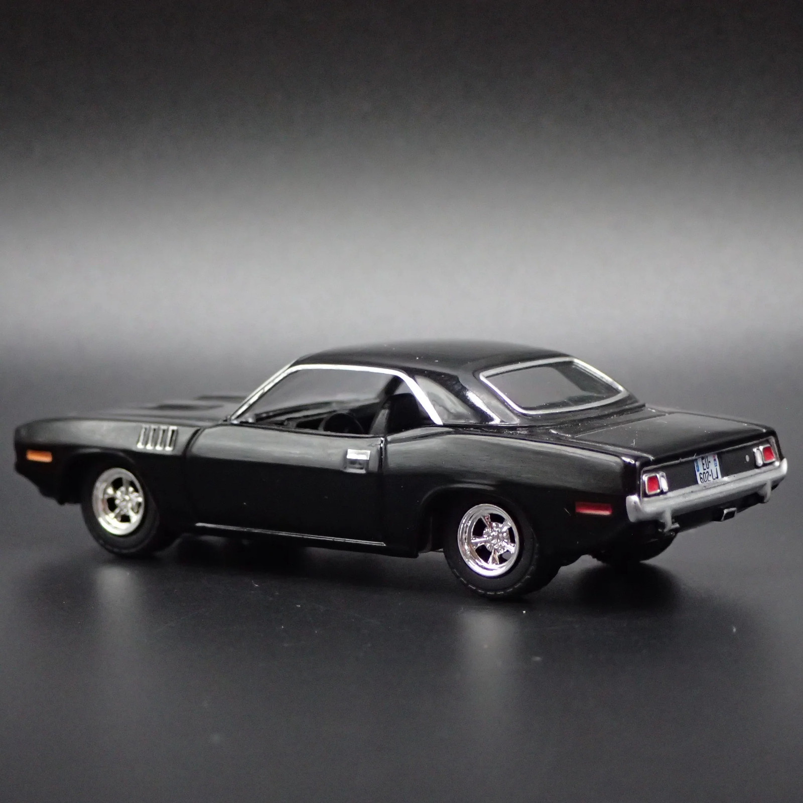 1971 71 PLYMOUTH CUDA MUSCLE CAR 1:64 SCALE COLLECTIBLE DIECAST MODEL CAR