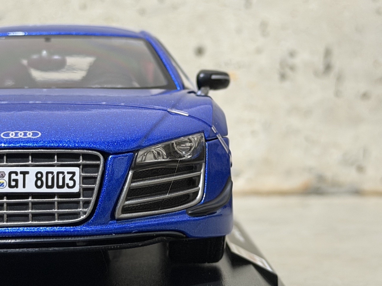 Audi R8 GT 1:18 Maisto Special Edition Diecast Model – Blue