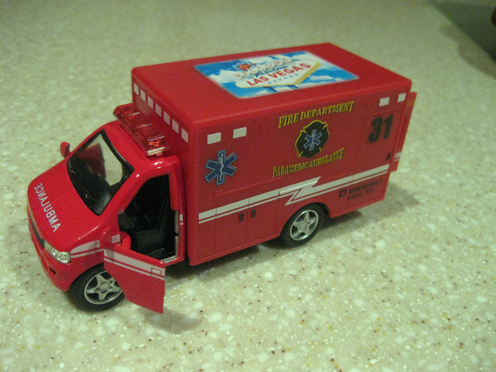 LAS VEGAS FIRE DEPTARTMENT RED AMBULANCE 5″ DIECAST PLASTIC PULLBACK ACTION
