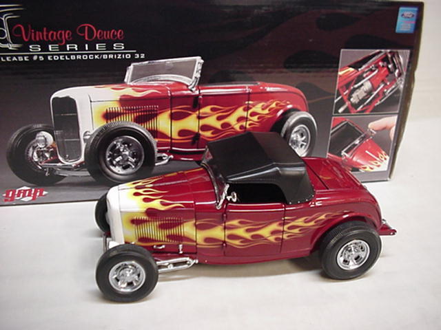 FORD EDELBROCK BRIZIO 1932 NICE HIGHBOY STREET ROD METAL ROADSTER 1-18 GMP