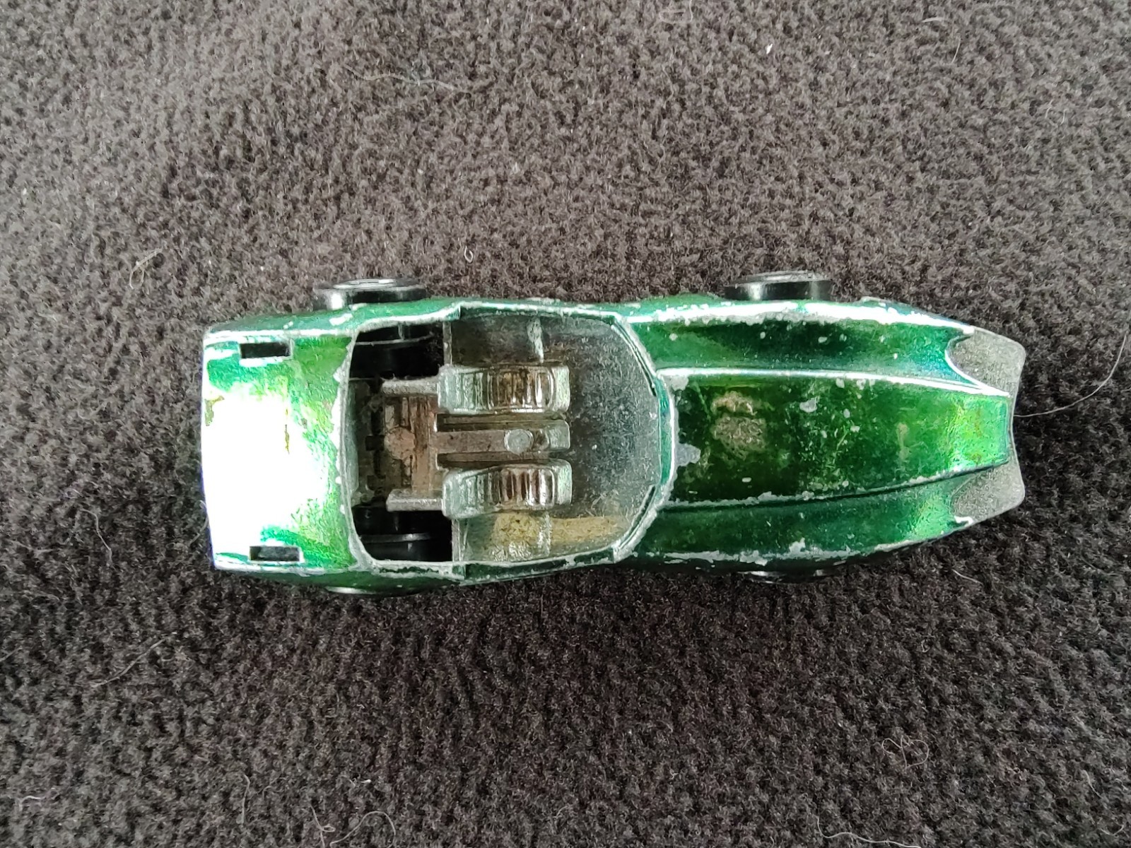 JOHNNY LIGHTNING CUSTOM SPOILER TOPPER & PURPLE CUSTOM 32′ FORD ROADSTER REDLINE