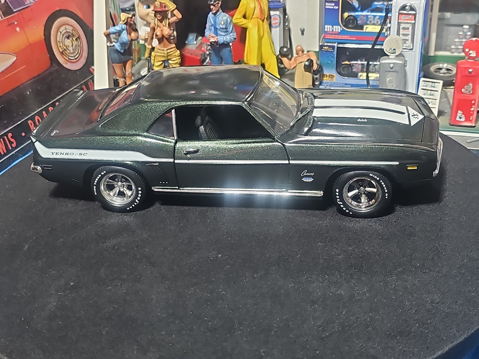 VINTAGE ERTL SUPERCAR YENKO 427 CAMARO SYC Fathom Green Limited Edition