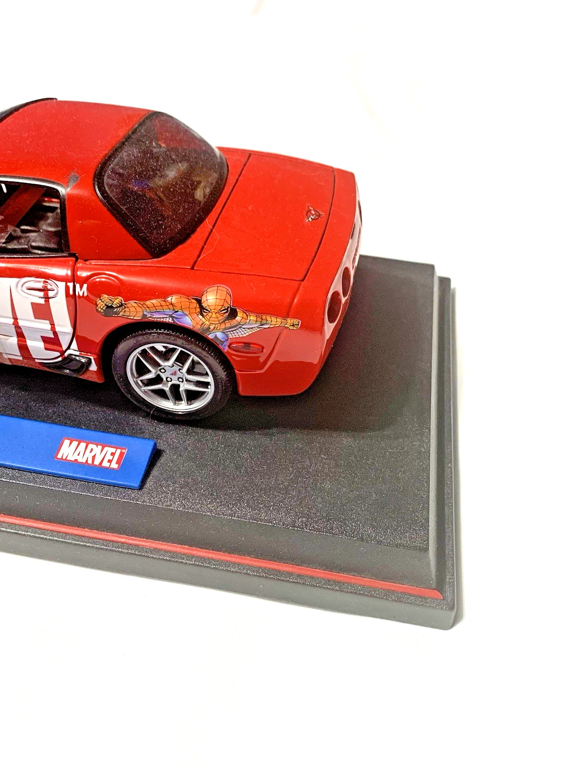 Marvel Spiderman Maisto 2003 1:18 Scale Corvette Z06 Die Cast