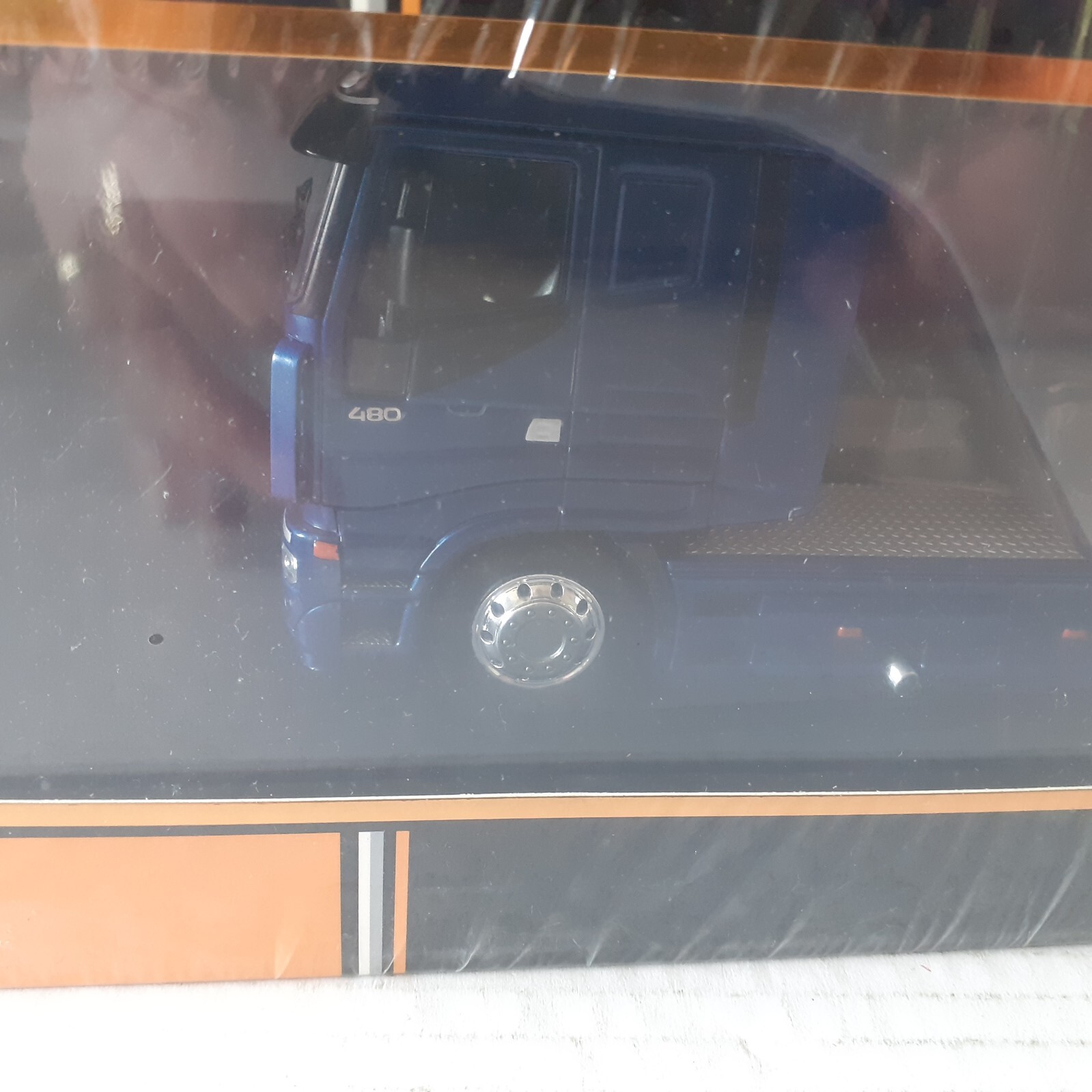 IXO TR031 IVECO STRALIS 2012 – TRACTOR UNIT – BLUE – 1.43