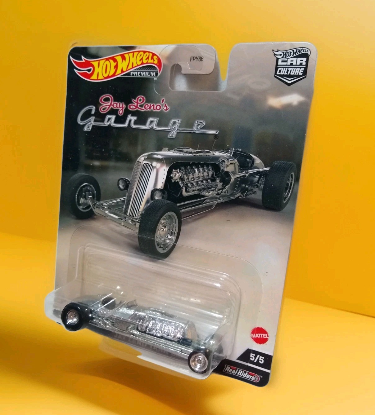 Hot Wheels Premium – Car Culture – Jay Leno’s Garage – Jay Leno Tank Car – HCJ85