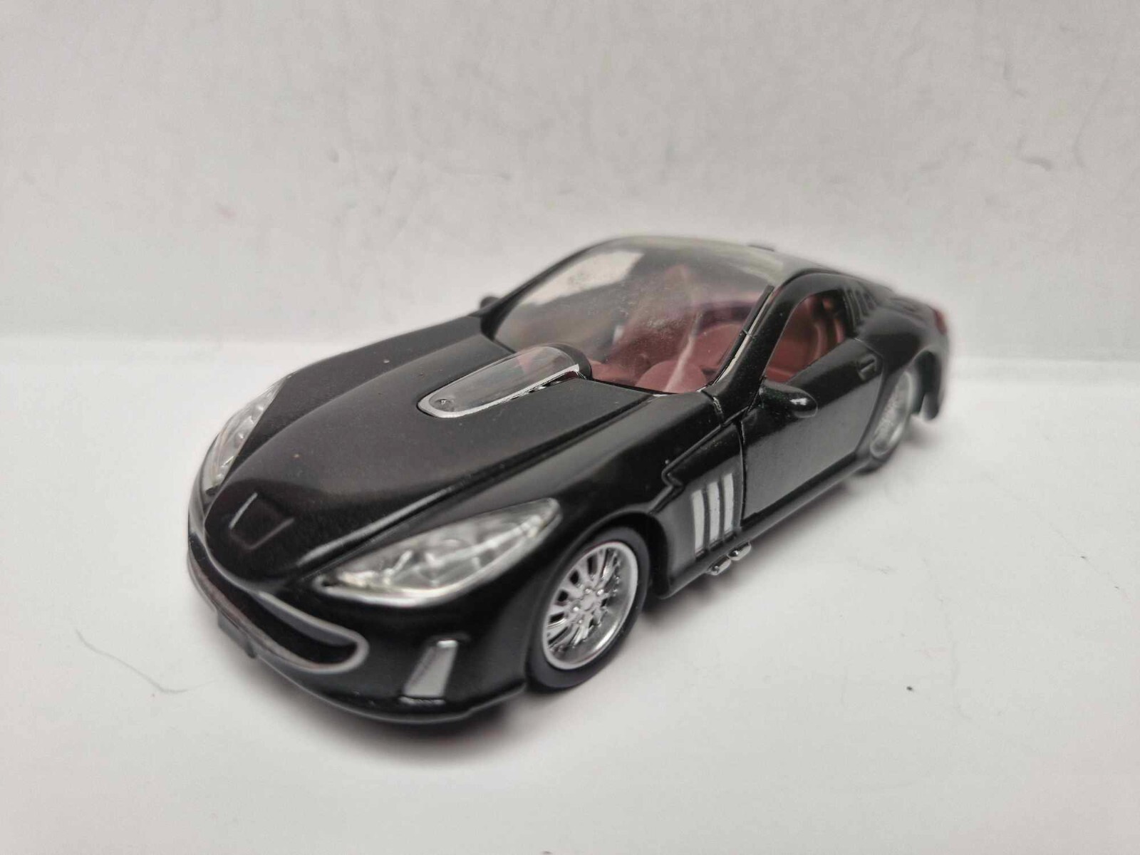 AMERCOM Peugeot 907 V12 Concept Car 2005 Die Cast Polish Edition 1:43 MIB Ori…