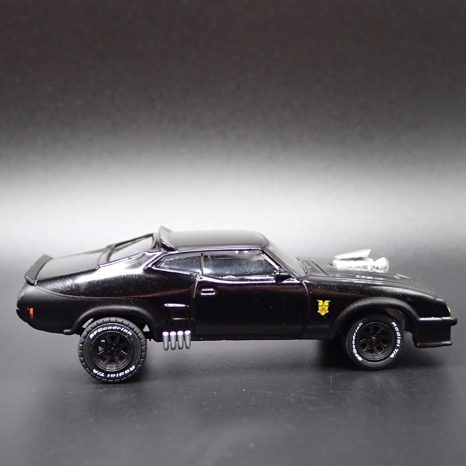 1973 FORD FALCON XB MAD MAX BFGOODRICH RARE 1:64 SCALE DIORAMA DIECAST MODEL CAR