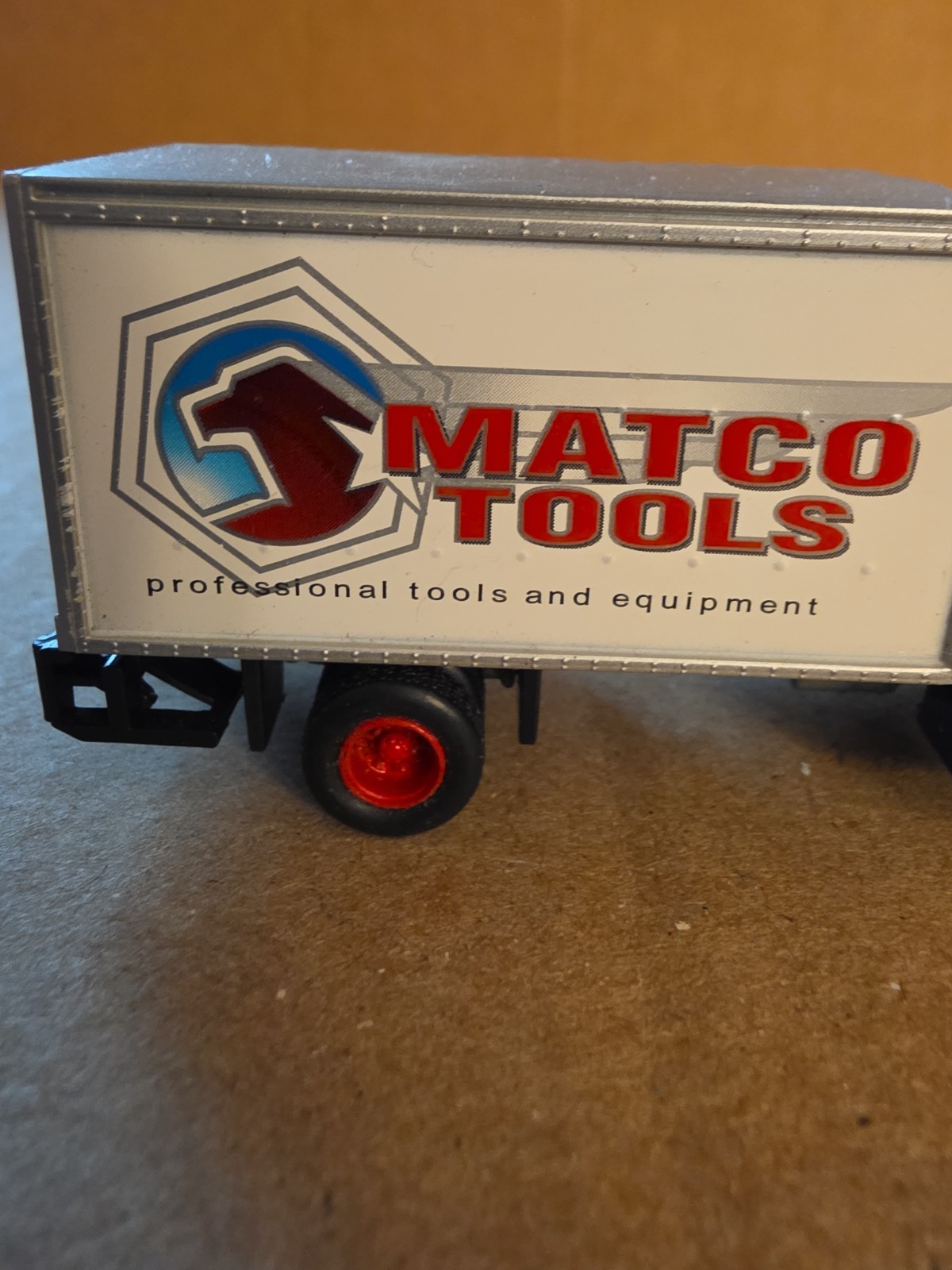 Vintage Johnny Lightning Matco Tools 1999 International Cargo Truck