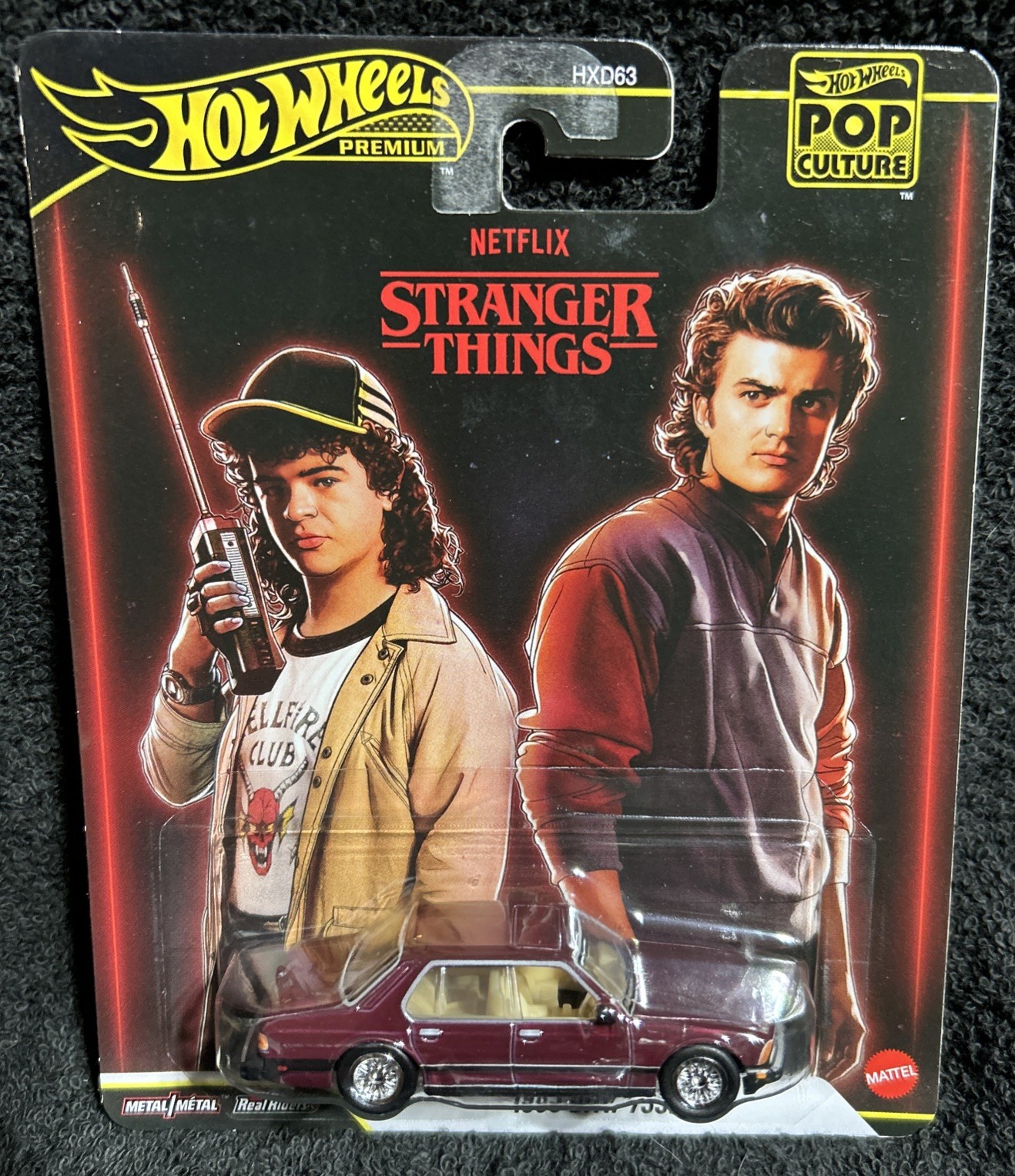 Hot Wheels Pop Culture Netflix Stranger Things 1983 BMW 733i