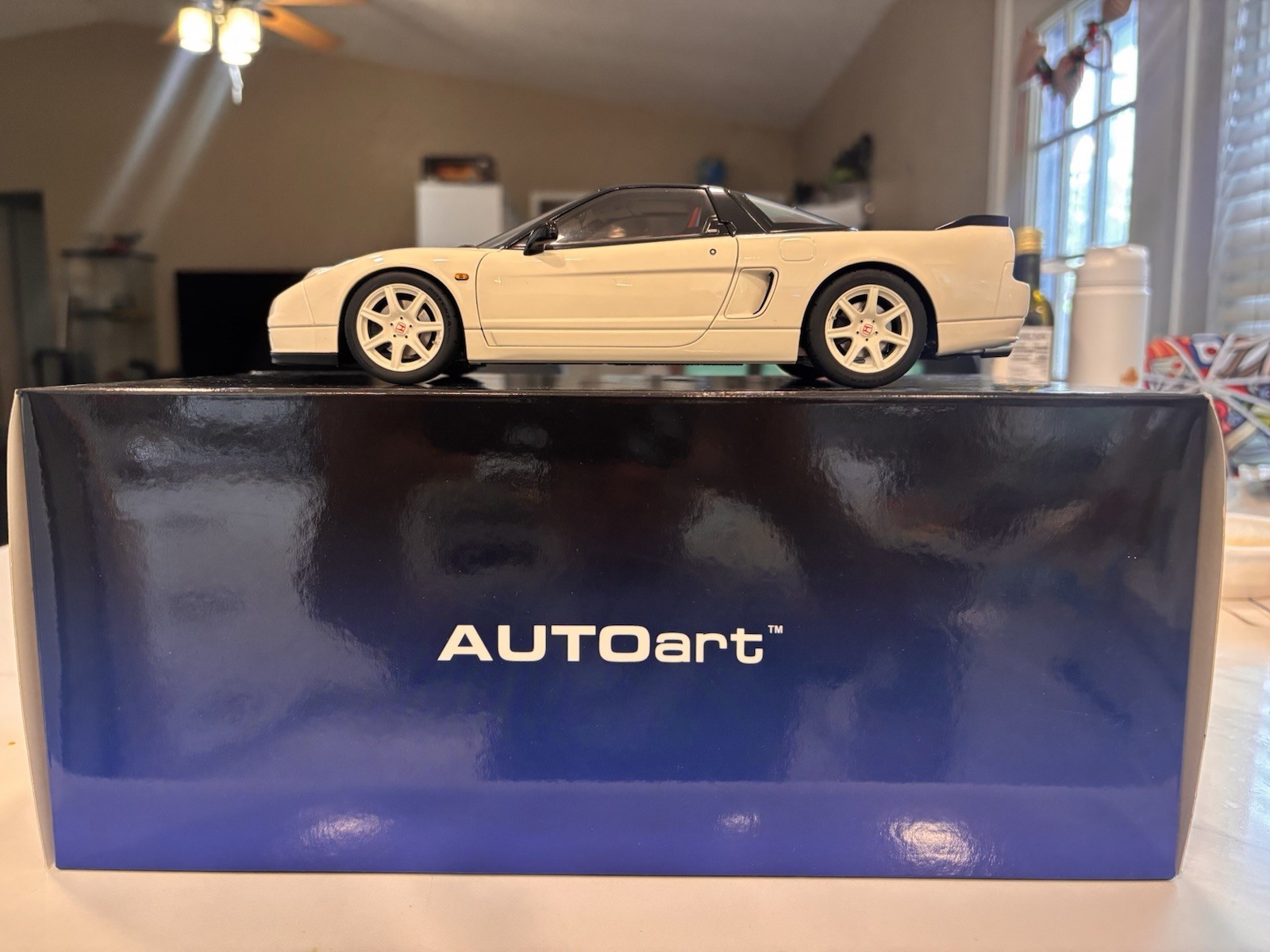 AUTOart Honda NSX-R NA2 1/18 Scale Diecast Model Car – Championship White