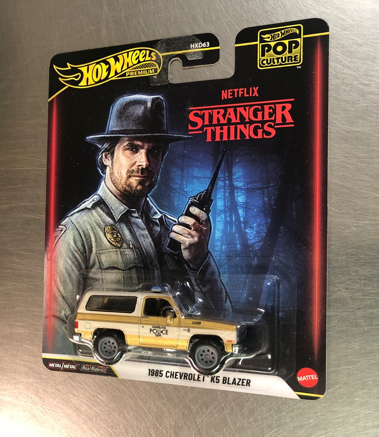 HOT WHEELS PREMIUM POP CULTURE NETFLIX STRANGER THINGS 1985 CHEVY K5 BLAZER