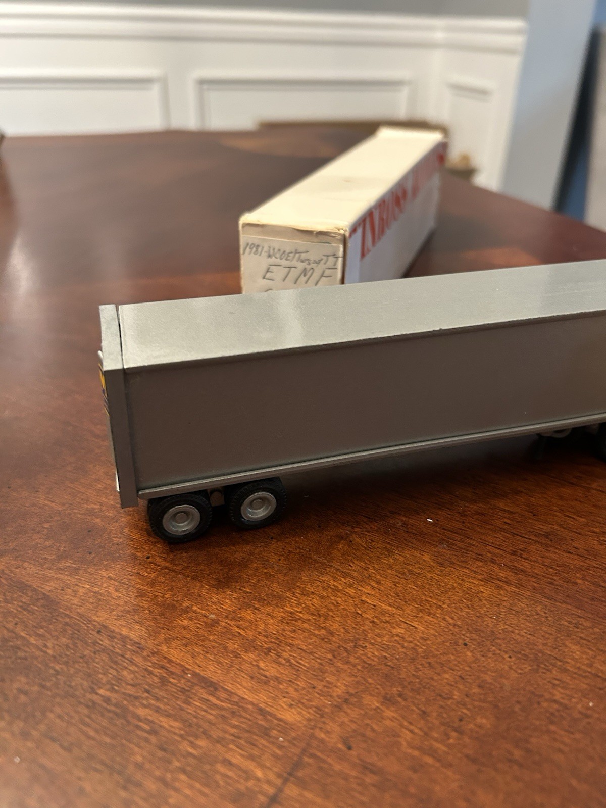 ETMF East Texas Motor Freight 1981 Winross Truck In Box