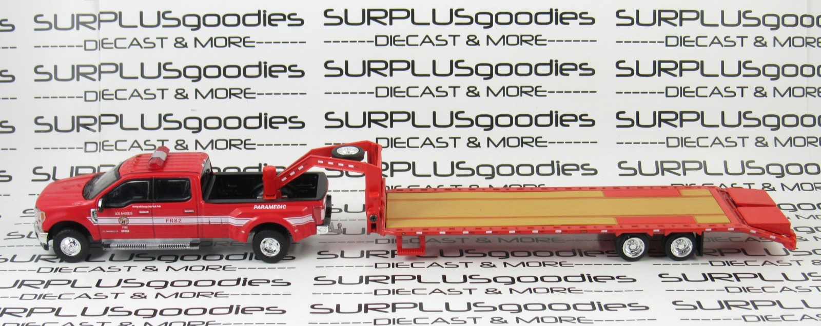 Greenlight 1:64 LAFD Fire Red 2018 FORD F-350 F350 Dually w/Gooseneck Trailer