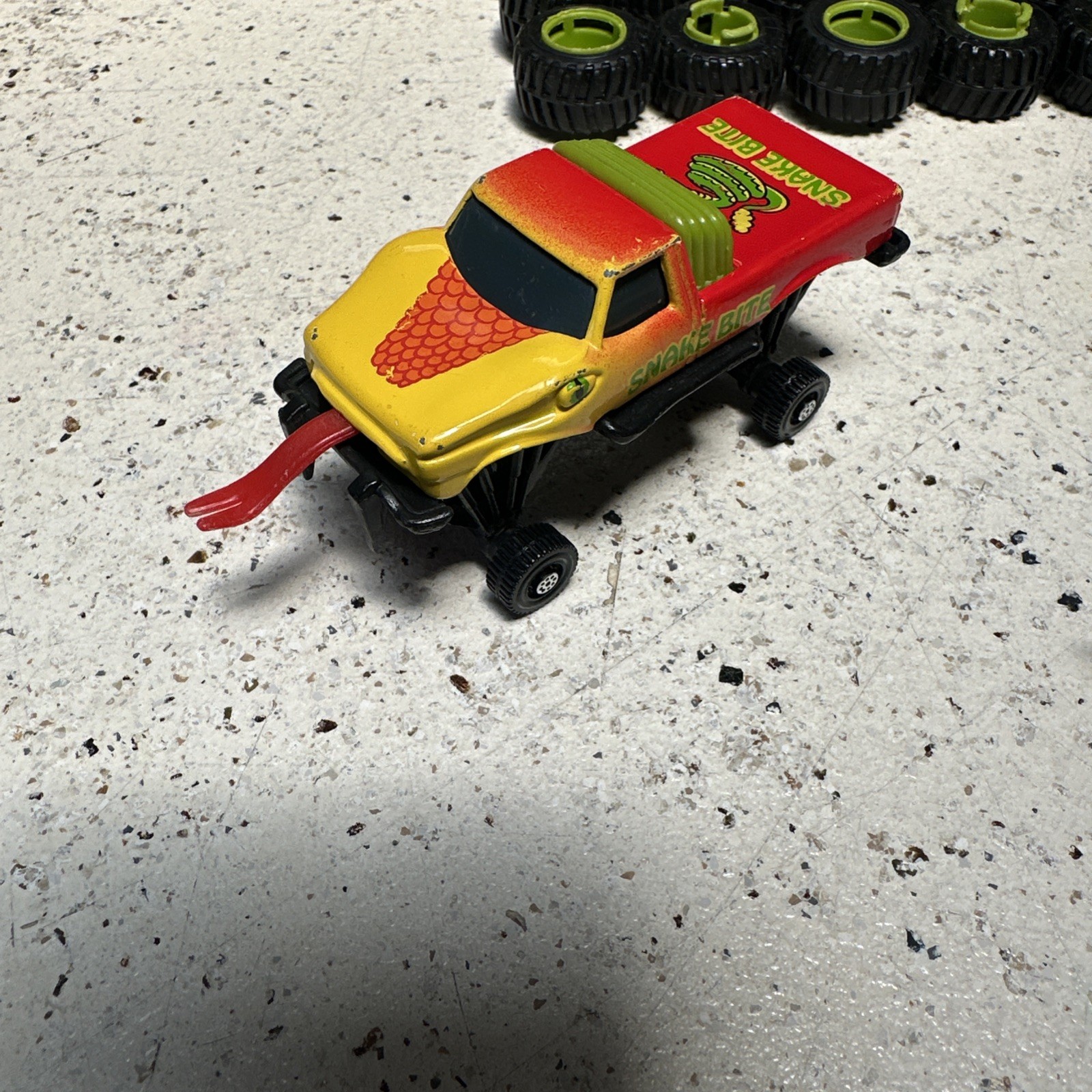 VTG 90s Hot Wheels SNAKE BITE Truck Lot 1990s Toys