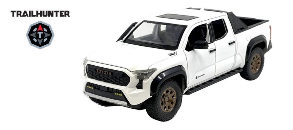 MiJo Exclusives 1:24 2024 Toyota Tacoma Trailhunter Edition Display Diecast Car