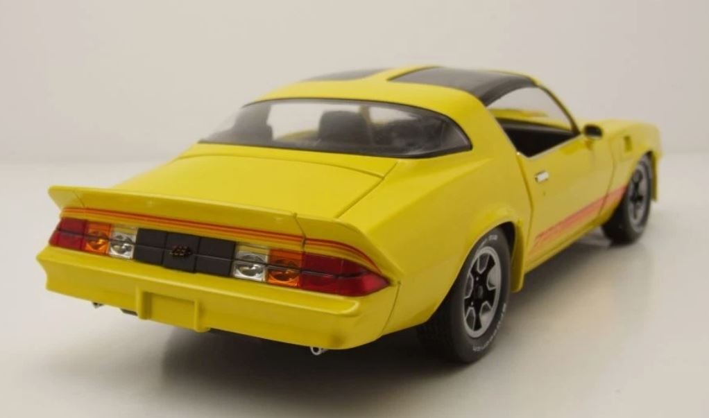 GREENLIGHT – 1980 CHEVROLET Camaro Z28 with Yellow sunroof with red stripes -…
