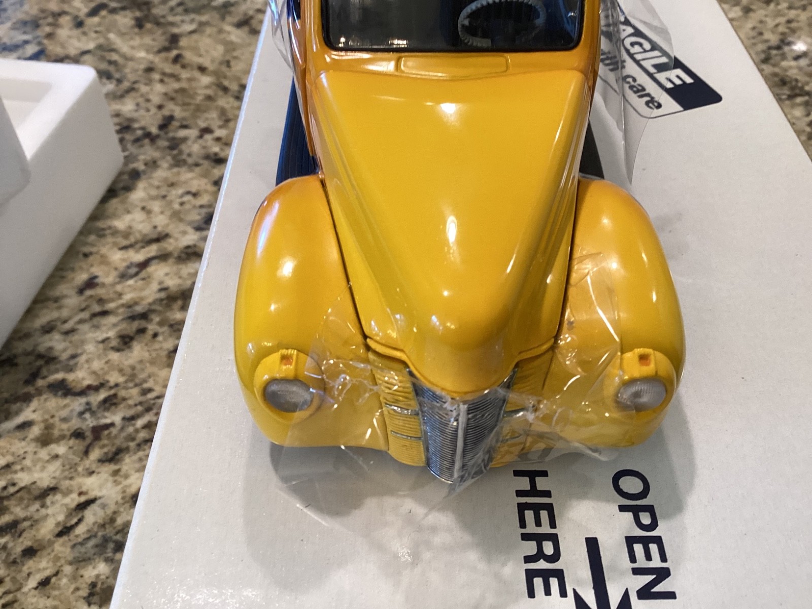 1/24 Danbury Mint 1940 Ford Hot Rod Blue and Yellow