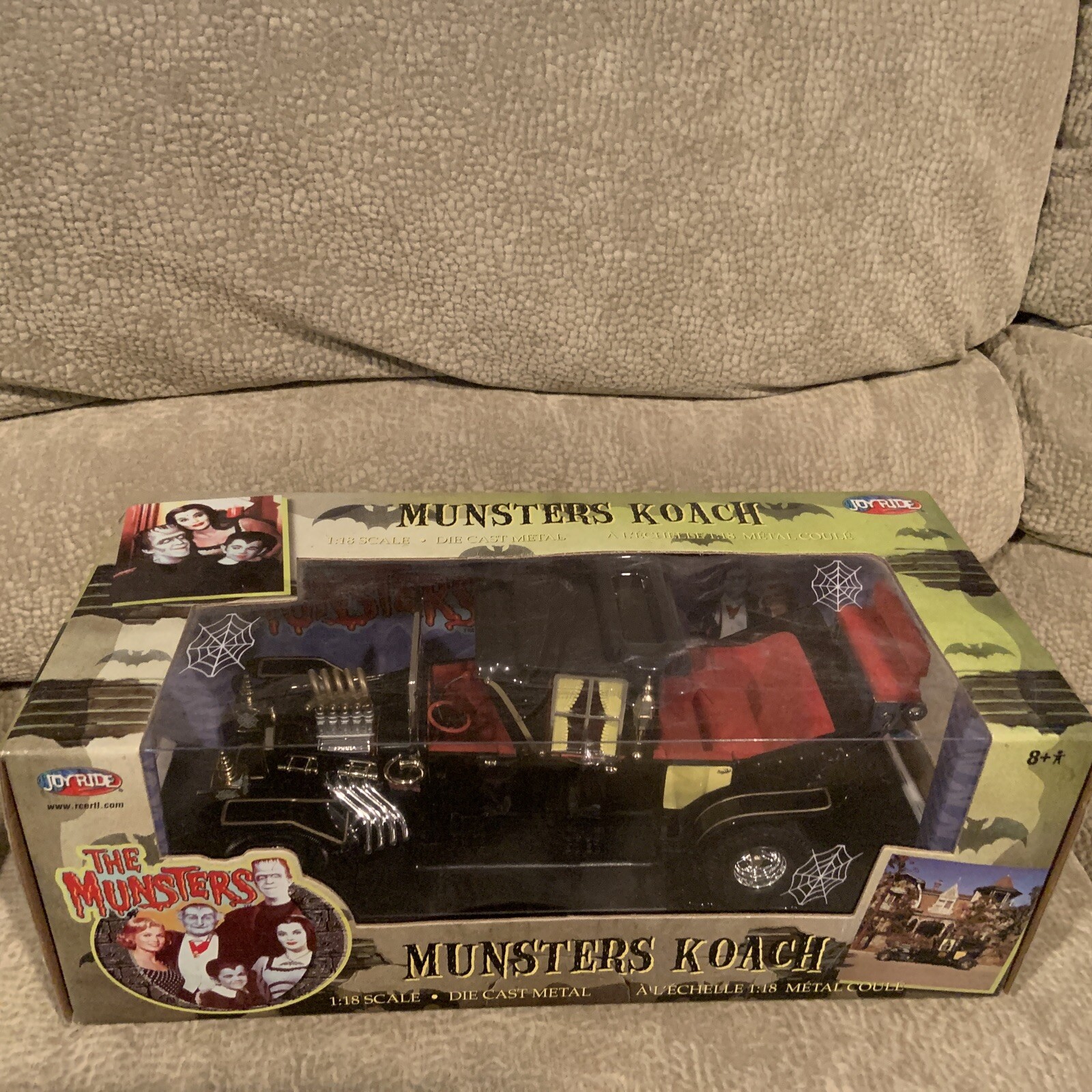 MUNSTERS DRAGULA 1:18 Scale Die Cast Metal RC2 JOYRIDE 2004 & JOYRIDE KOACH 2005