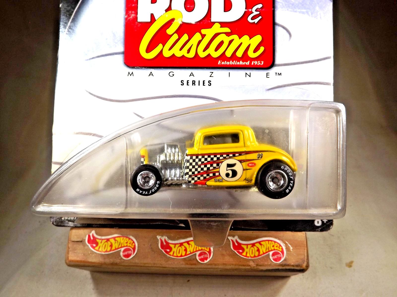 2002 Hot Wheels 100% Rod & Custom Series 1/4 ’32 FORD Yellow w/Real Riders GDYR