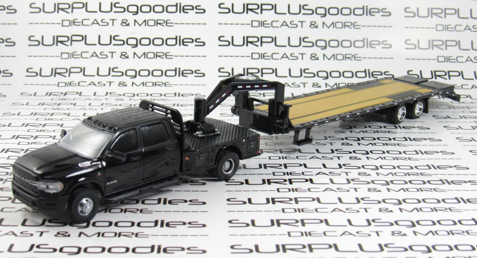 Greenlight 1:64 Black 2023 DODGE RAM 3500 Dually Flatbed w/Gooseneck Trailer