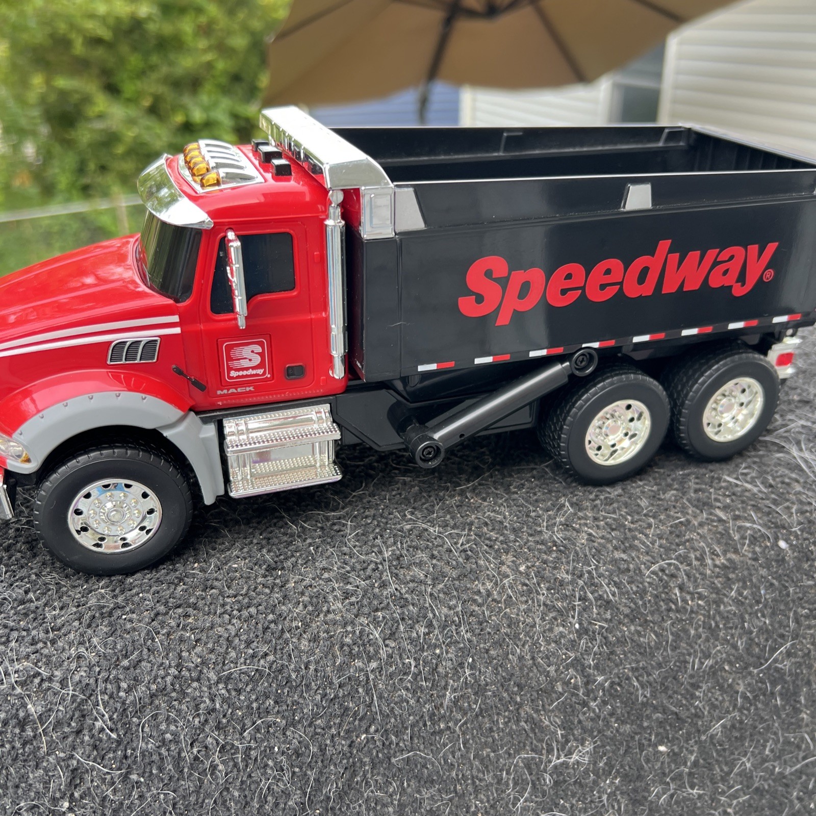 Speedway Toy Mack Dump Truck Lights & Sounds Working Excellent Condition
