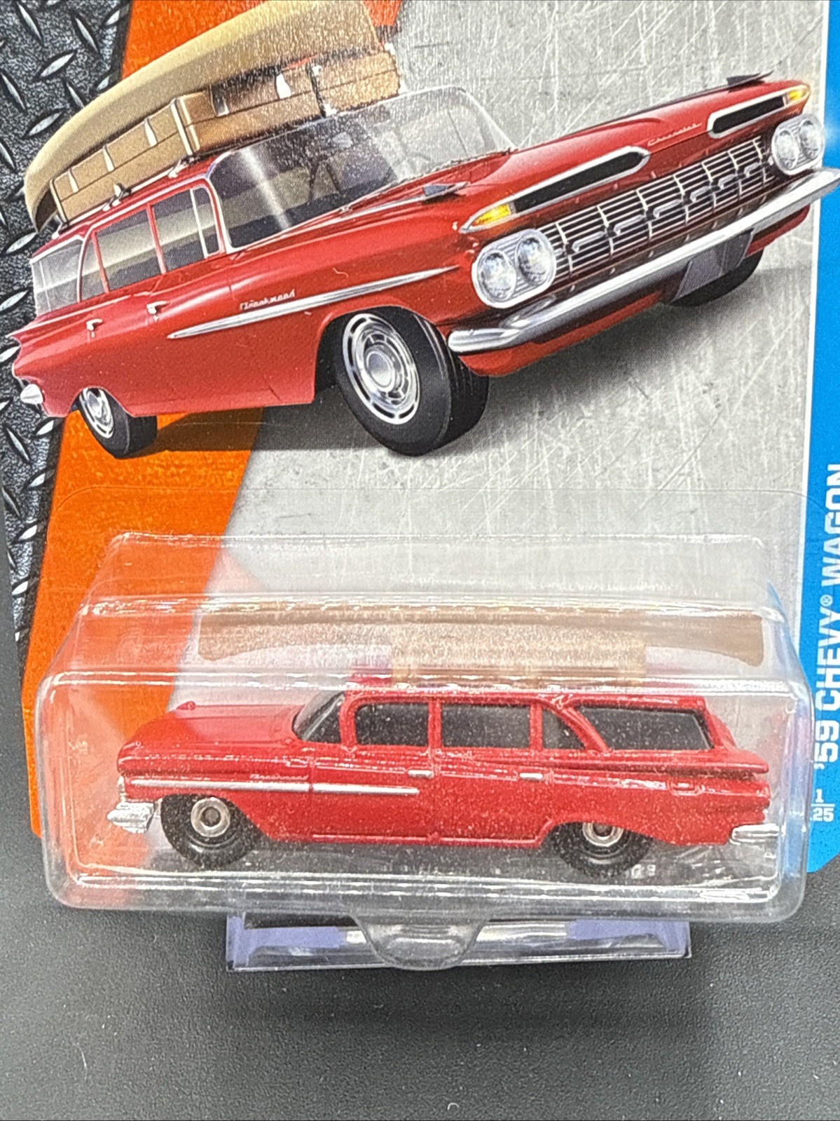 2016 Matchbox 59 CHEVY WAGON red w boat 1/125 check it out very nice