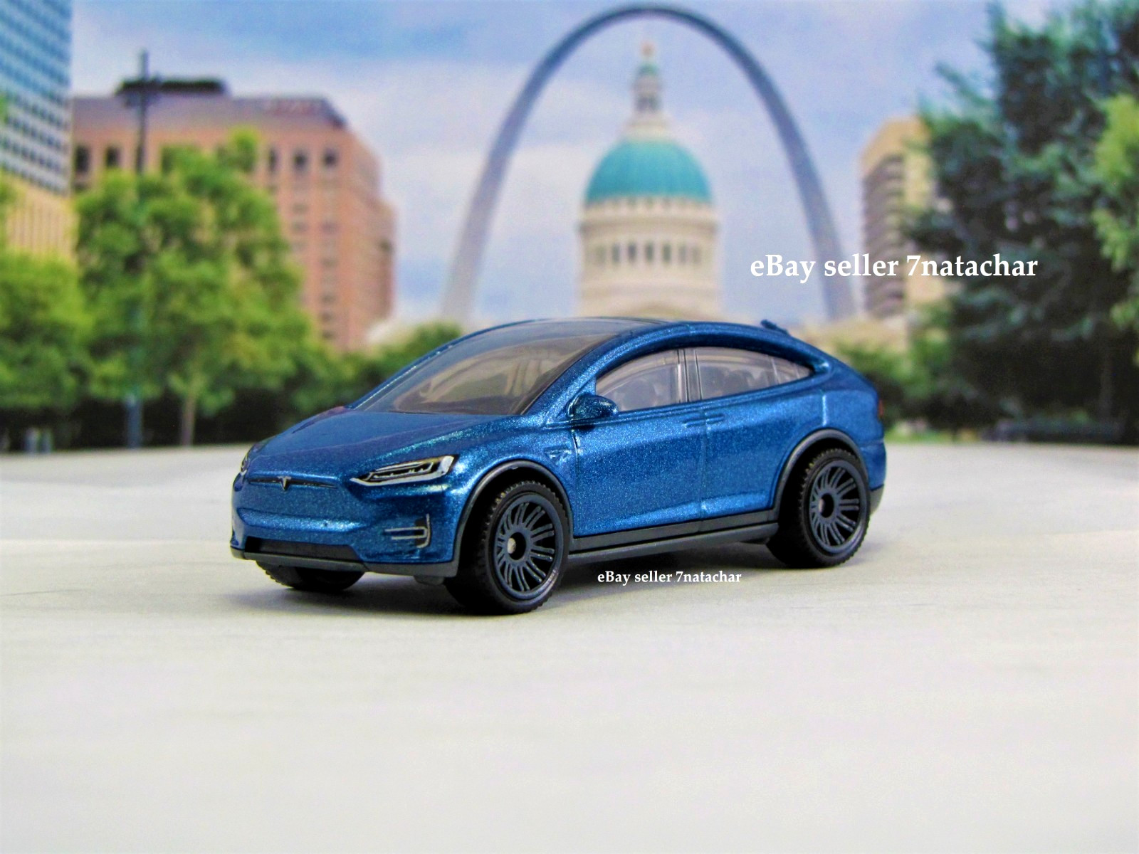 2016-2020 Tesla Model X Luxury EV SUV Diecast Car Blue 1/64 Scale A1