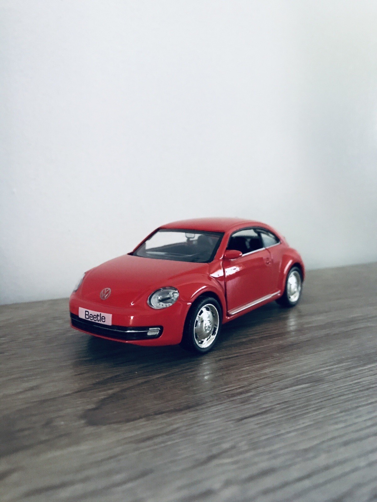 VW VOLKSWAGEN NEW BEETLE (A5) CAR RED ~1/36 VEHICLE COLLECTORS DIECAST MODEL