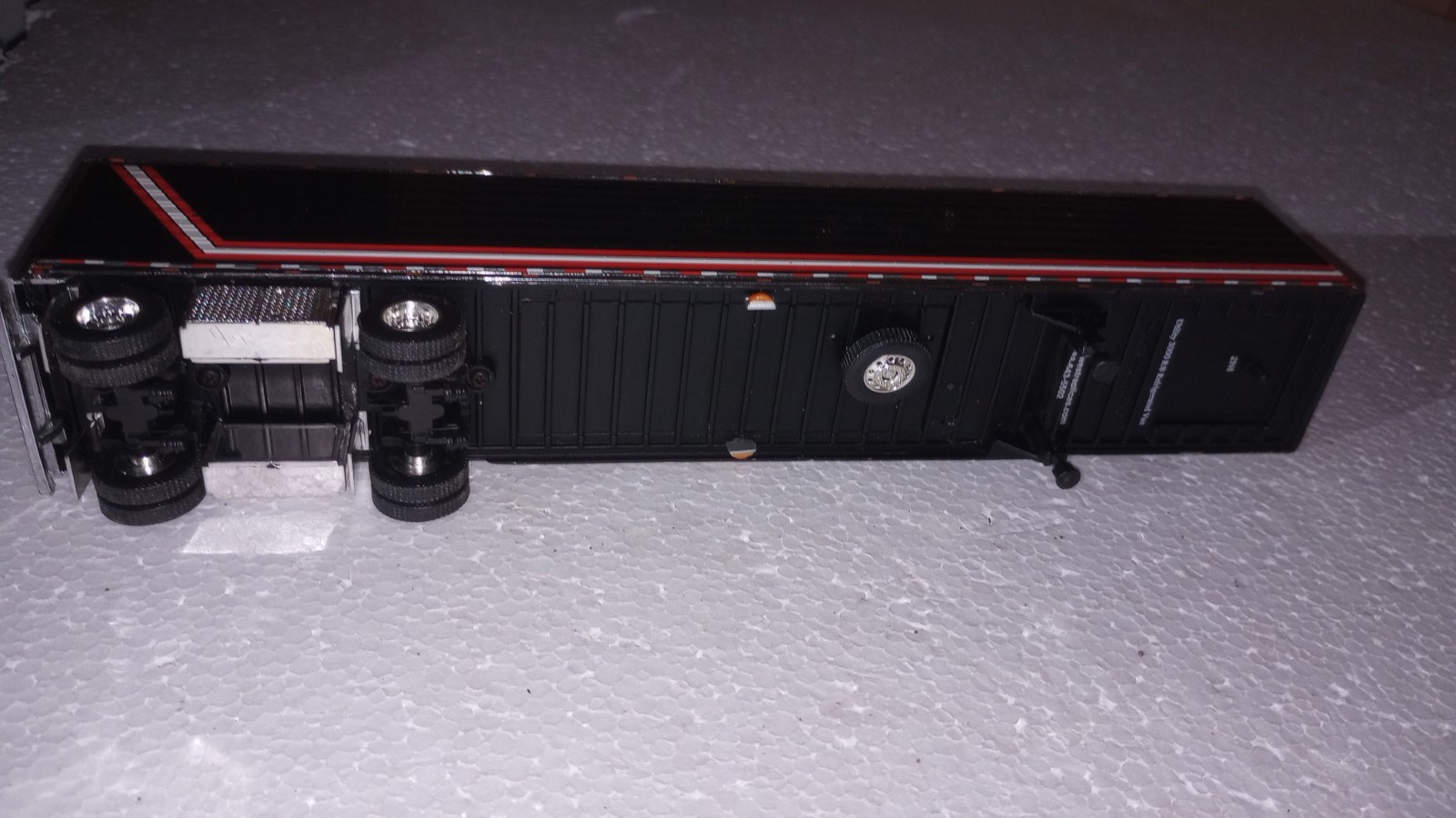 1/64 Dcp Kenworth With Matching Trailer As Is Broken And Missing Parts