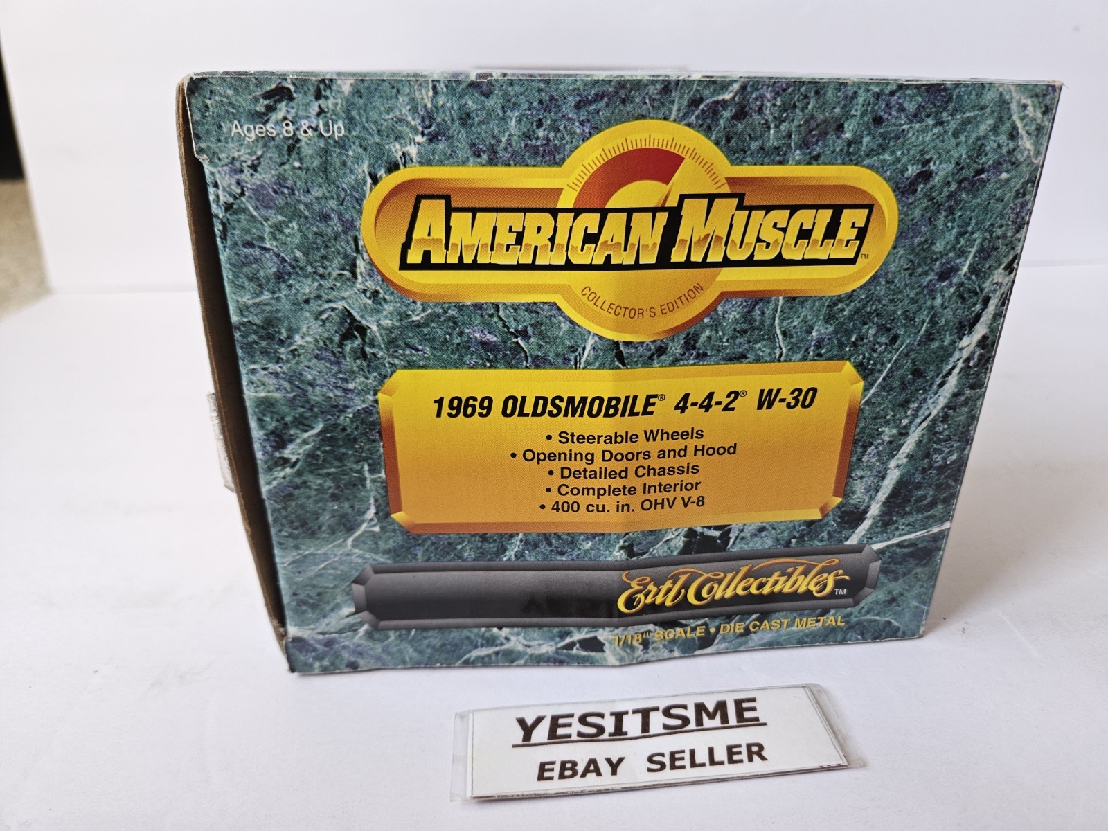 ERTL American Muscle 1969 Oldsmobile 442 W-30 Silver Exclusive 1/18 diecast car