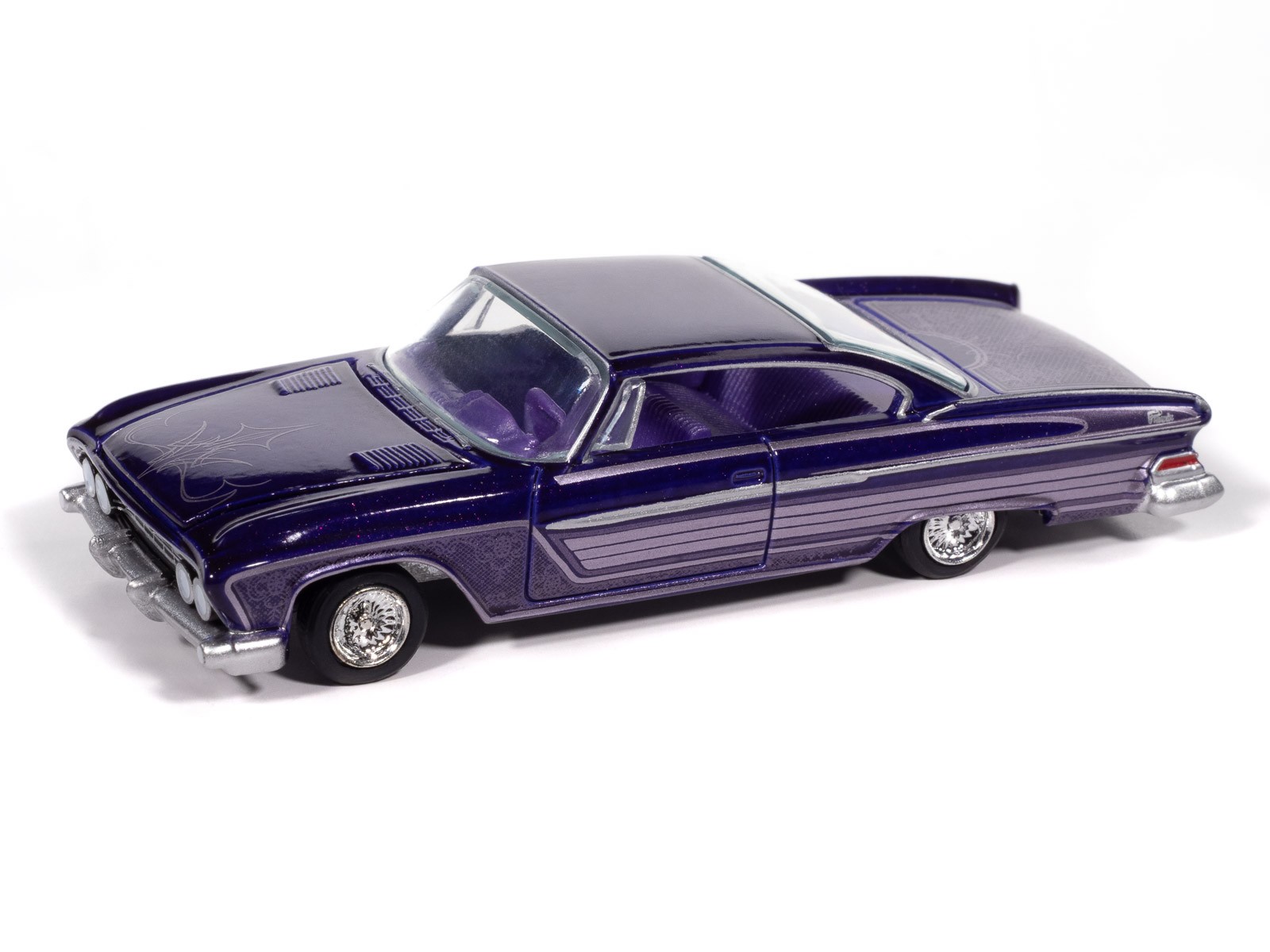 Auto World Vintage Muscle Purple Sky 1961 Dodge Dart Phoenix Lowrider 1:64 Car