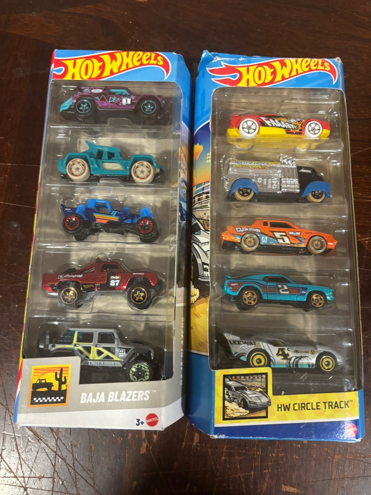 Lot of 7 Hot Wheels 5 Car Gift Packs NEW Plus 2 Maisto 5 Cars- One 8 Cars Pack