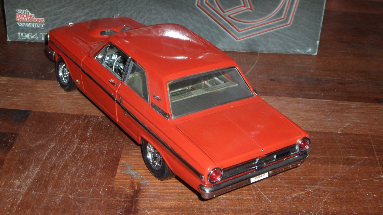 Matco Tools 1:18 1964 Ford Thunderbolt Racing Champions Authentics Muscle Car