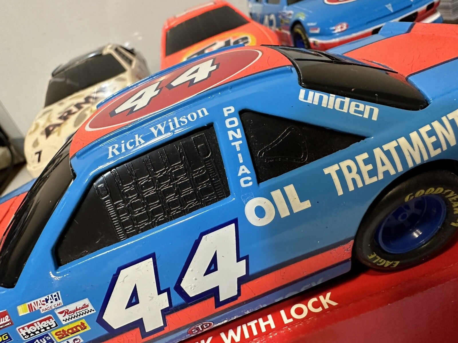 4 car 1/24 Racing Champions lot #17 Darrell Waltrip #7 Alan Kulwicki Banks