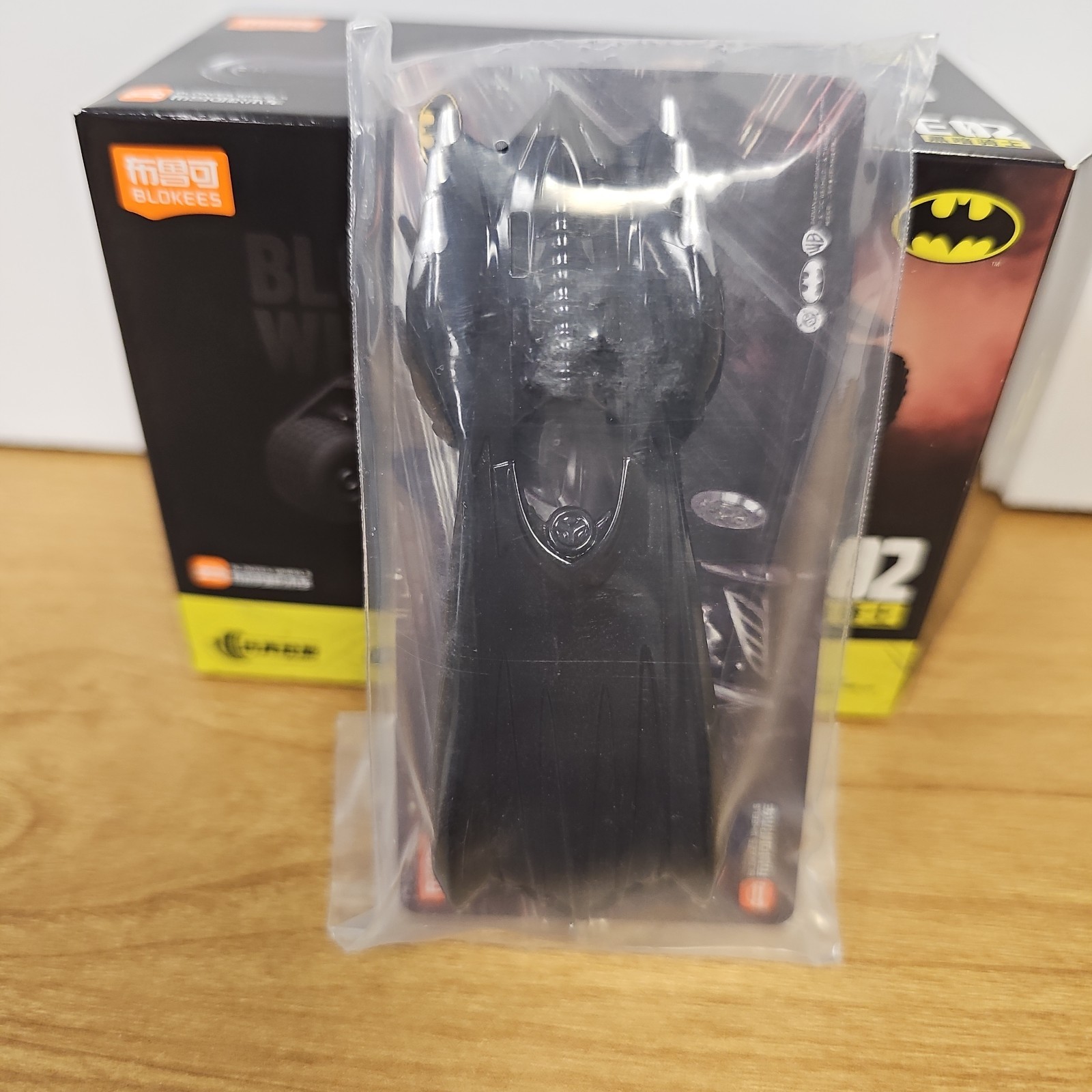 Blokees Wheels E02 Batmobile 1997 Batman and Robin Film 1:64 US Seller In-hand