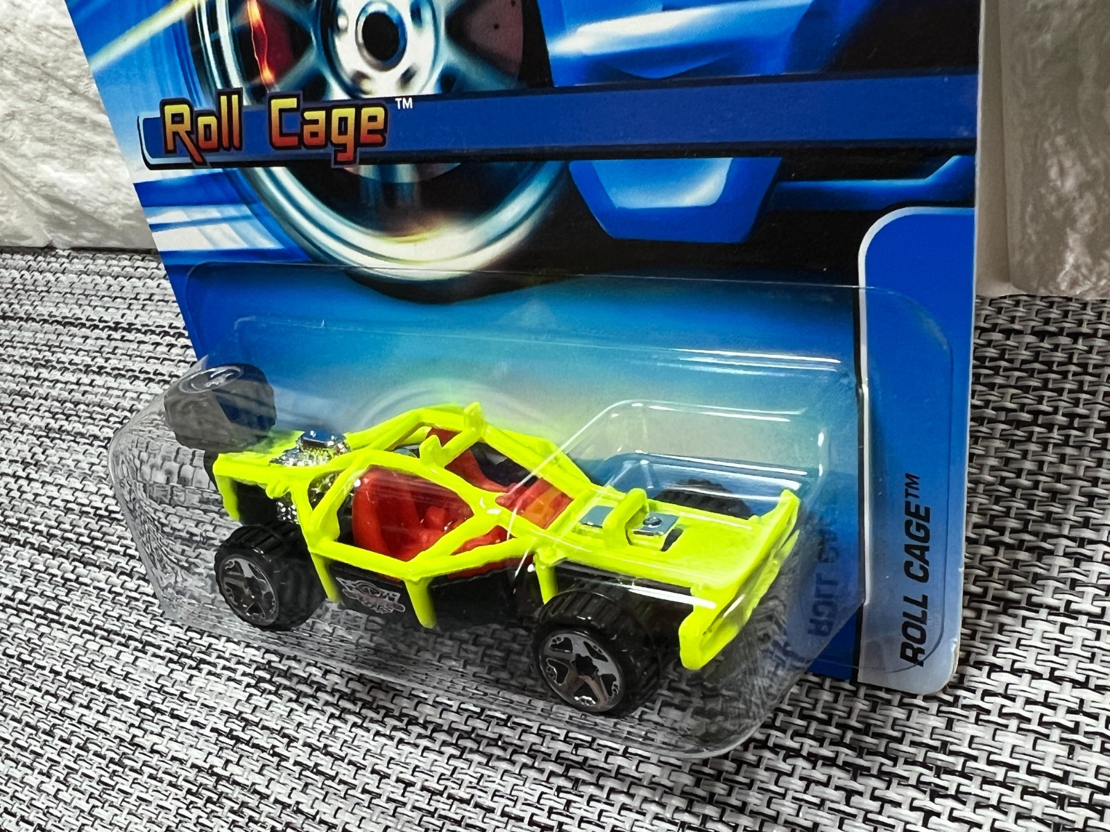 Hot Wheels Roll Cage 2006 #146 Yellow