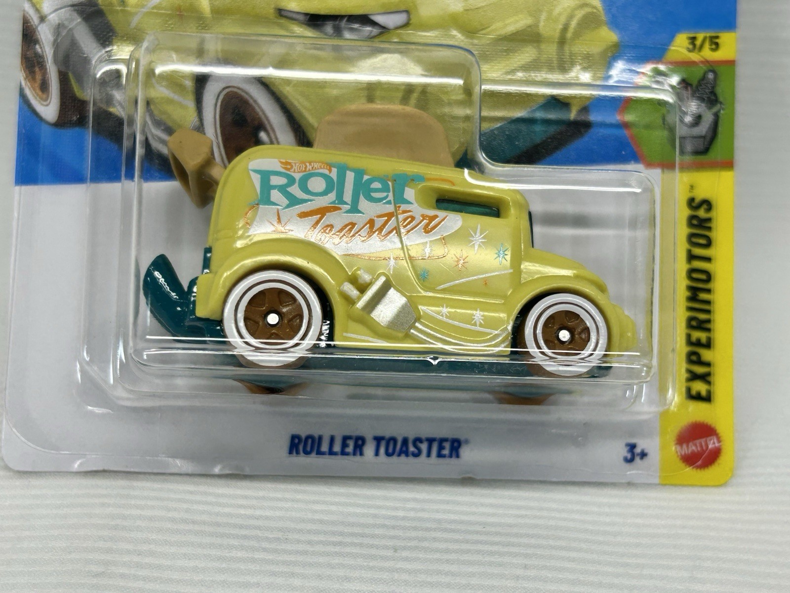Hot Wheels Roller Toaster #39 Experimotors 3/5 Yellow New 2026