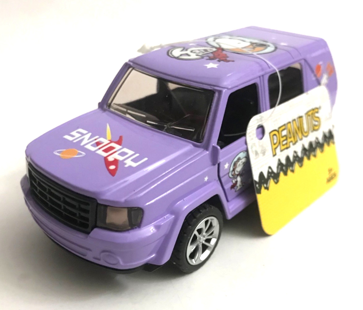 “Peanuts” Astronaut Snoopy SUV (space scene), Major New with tag