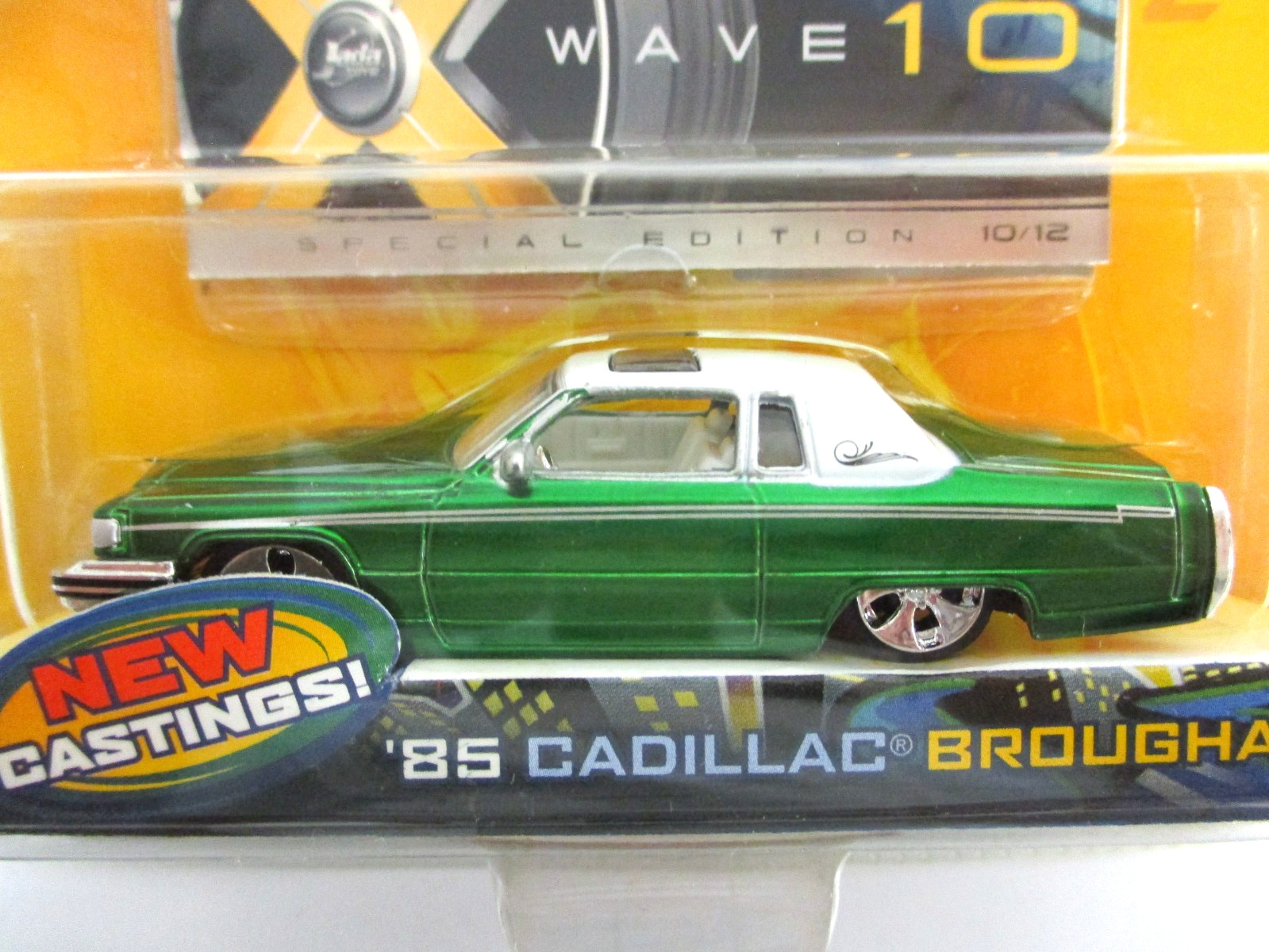 JADA – DUB CITY OLD SKOOL – 1985 CADILLAC COUPE DEVILLE BROUGHAM LOWRIDER – 1/64
